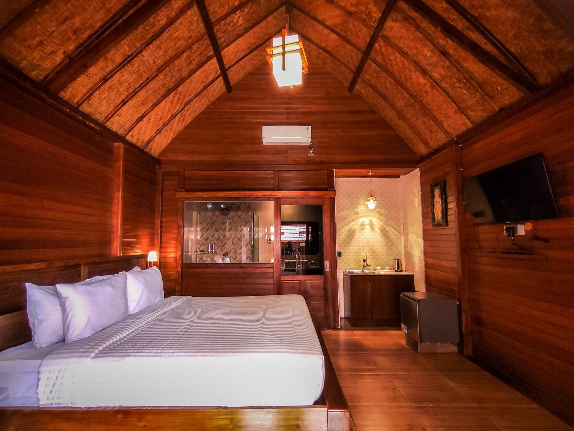 Uli Wood Villa, Jimbaran Bali - Near Gwk Экстерьер фото